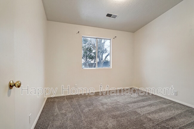 Building Photo - 1312 Quartz Dr SW