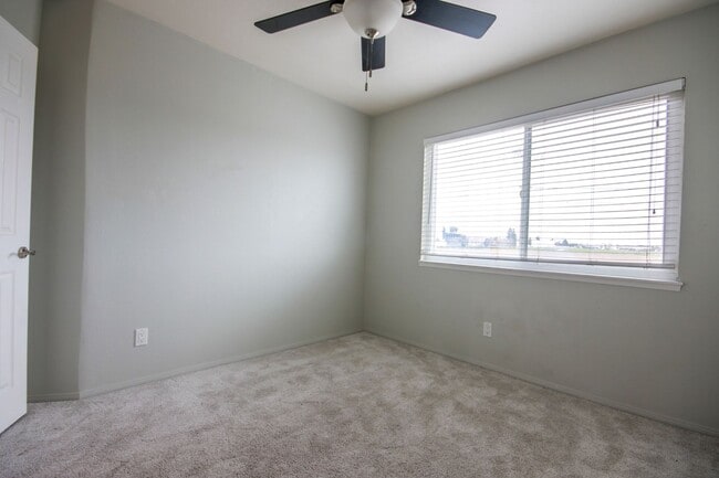 Building Photo - Charming All-Inclusive 1BR with Resort-Style Amenities