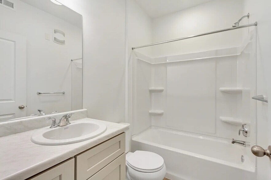 Guest Bathroom - 8355 S Sky Mirror Ln