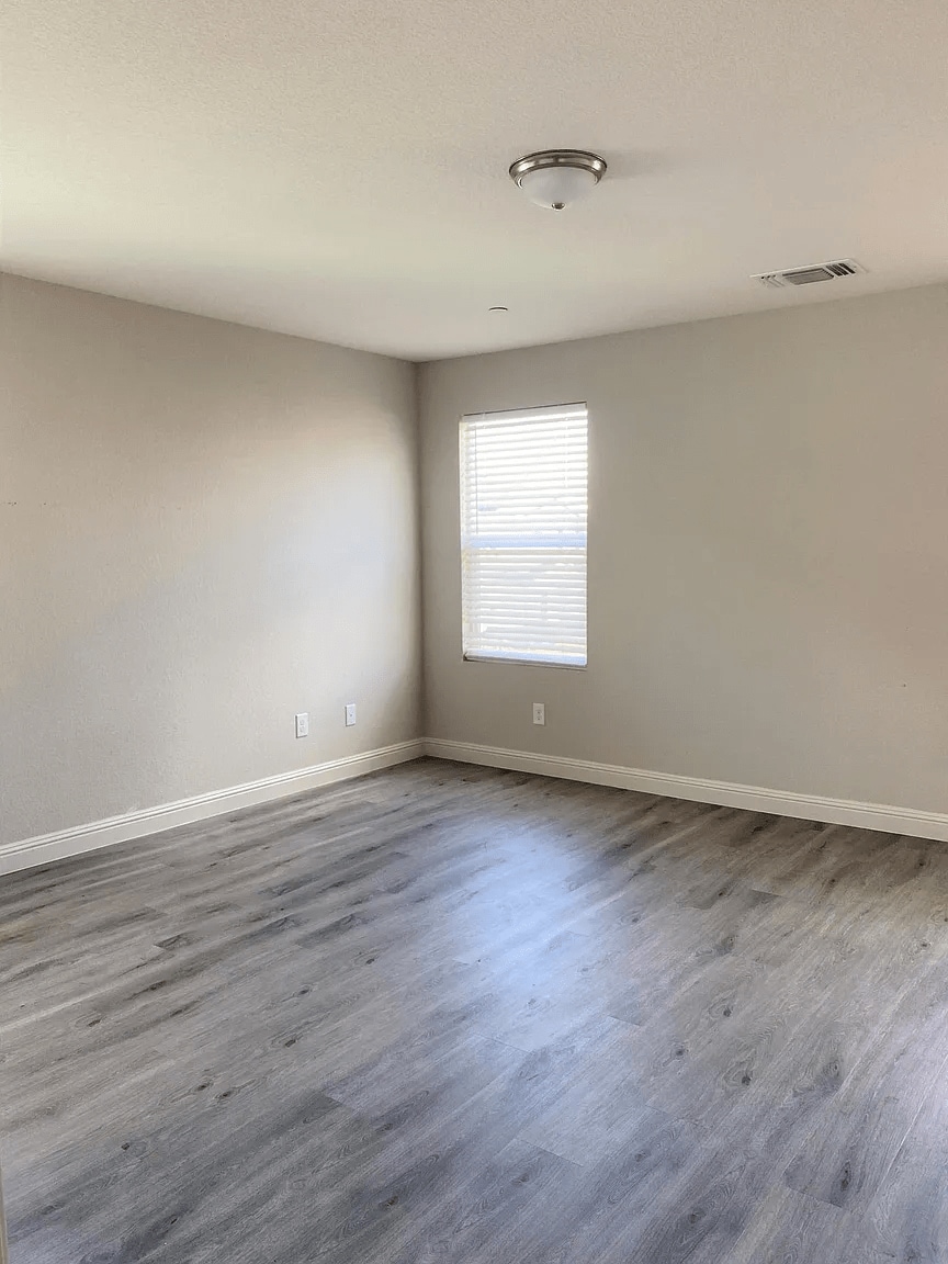 Building Photo - 220 Uccello Way