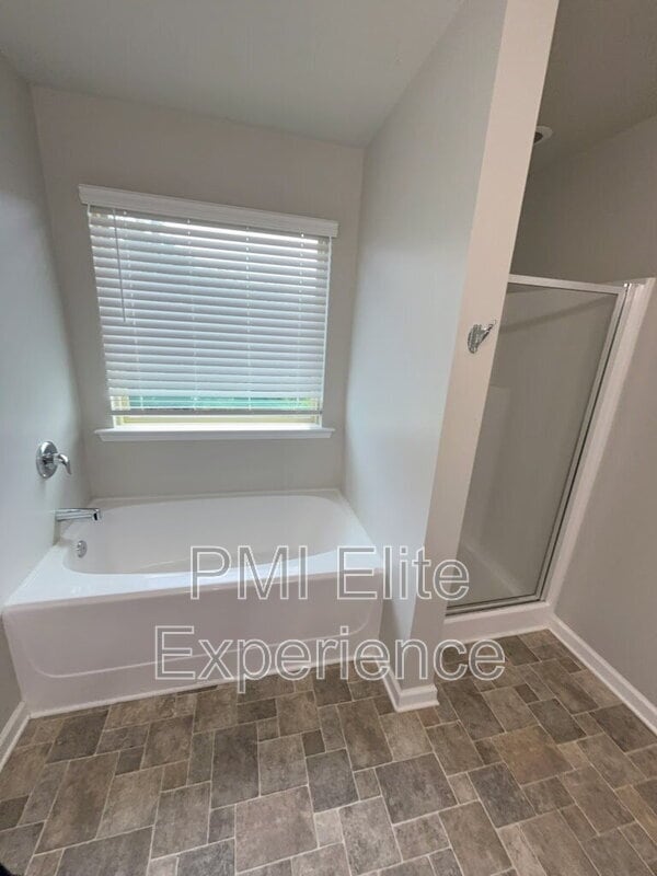 Building Photo - 3863 Equity Ln