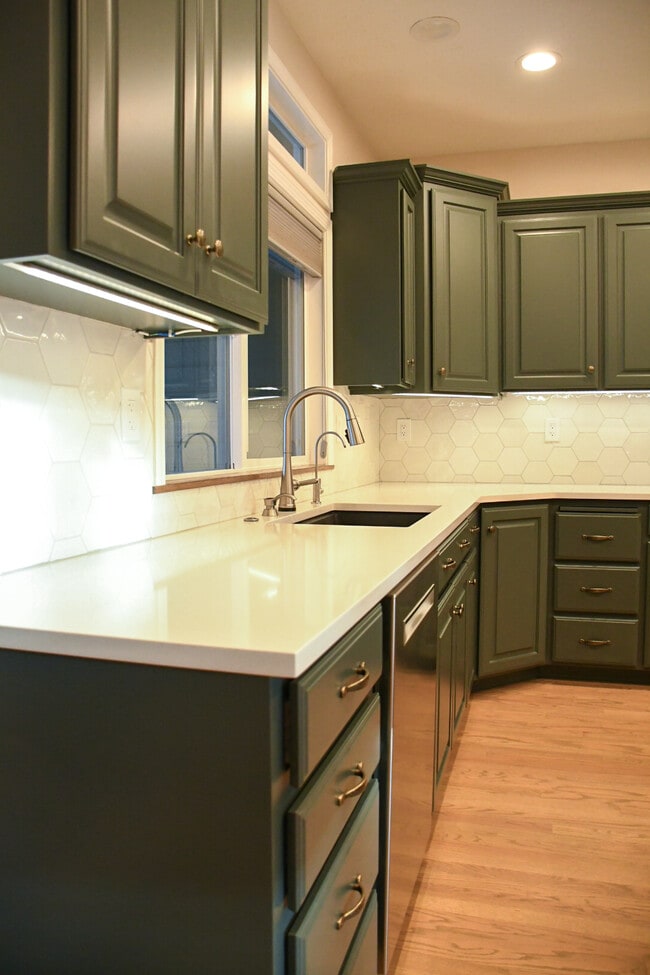 Building Photo - 12666 W Running Brook Ct