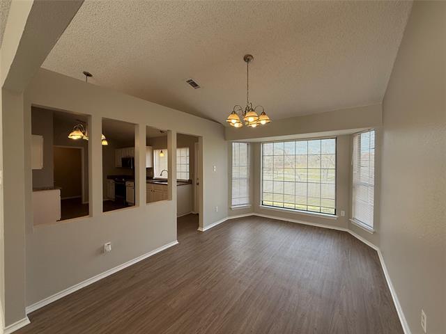 Building Photo - 1517 Huntington Dr