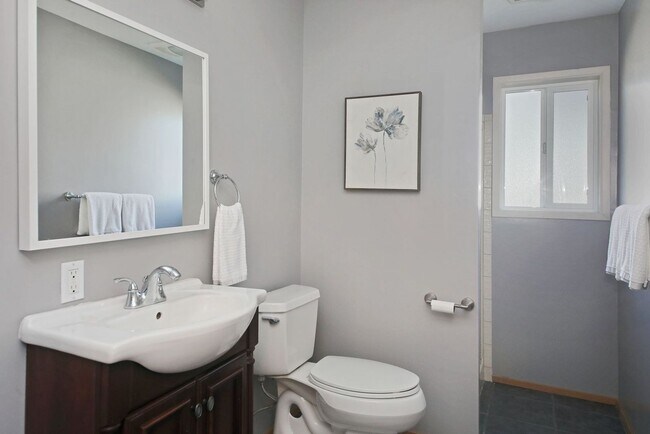Building Photo - 1625 Dorsey Dr