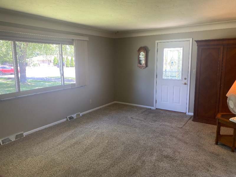 Building Photo - 13857 Whitney Rd