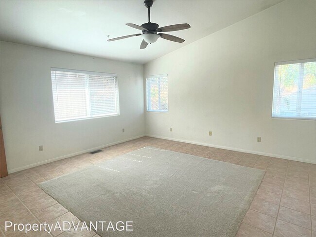 Building Photo - 3 br, 2.5 bath House - 731 Lingel Dr