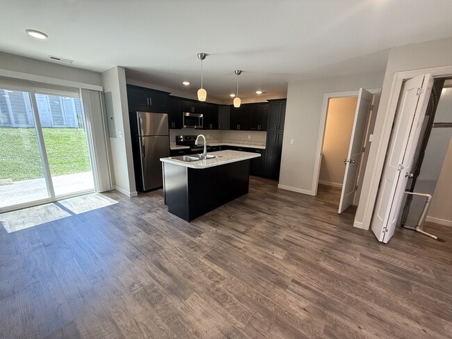 Building Photo - 211 Terrace Dr