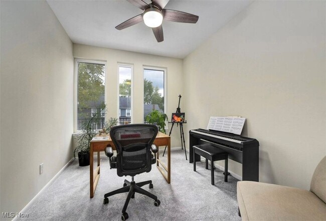 Building Photo - 1926 W 52nd St