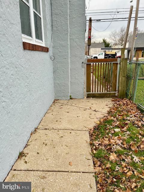 Building Photo - 808 E Macdade Blvd