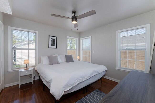 Building Photo - 1538 S 19th St