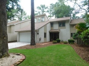 Building Photo - 20 Toppin Dr
