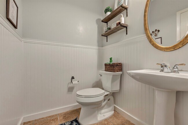 Building Photo - 6919 S Gold River Cir