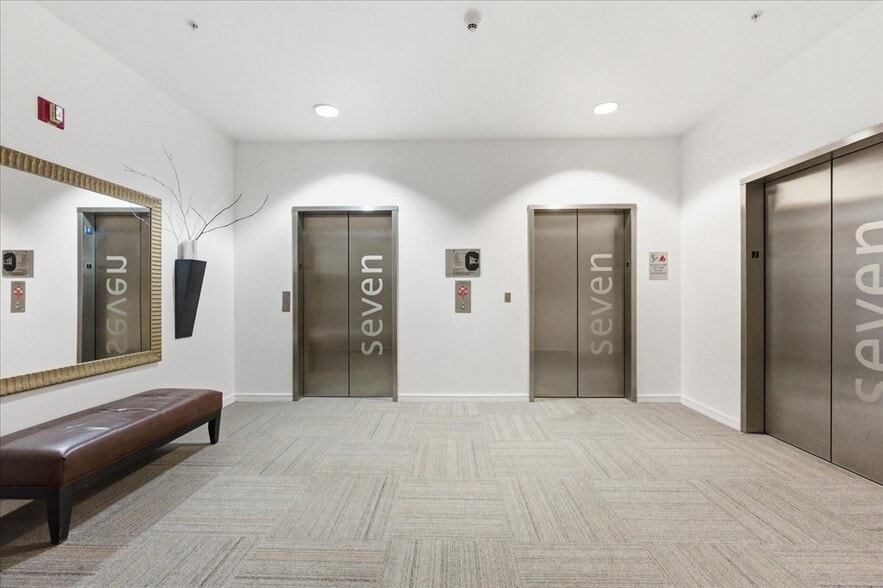 Building Photo - 350 W Ash St