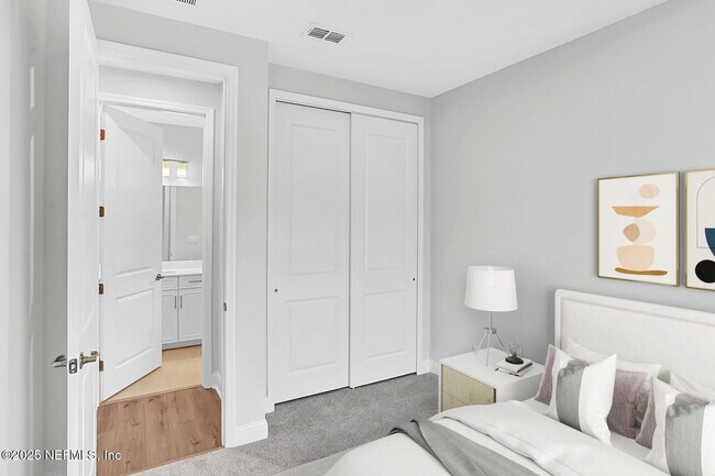 Building Photo - 101 Silkgrass Pl