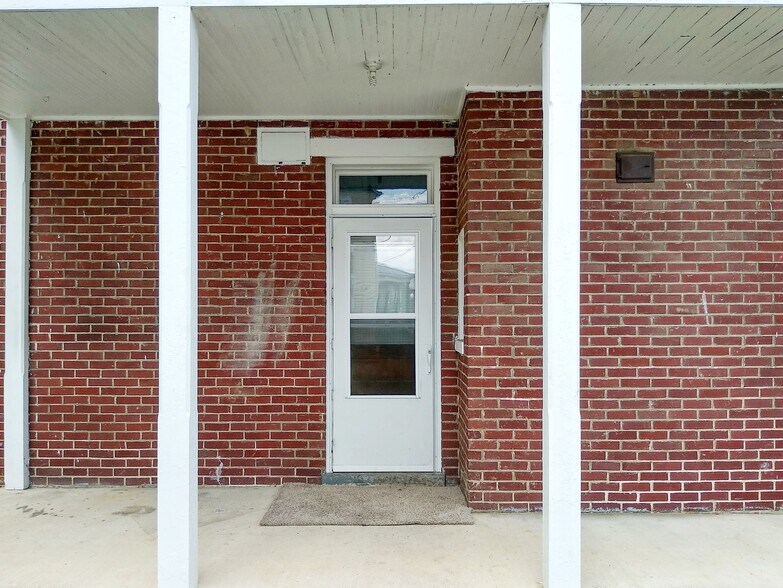 Building Photo - 32 Oregon Street