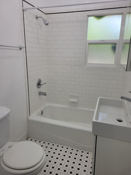 Building Photo - Sunfield Properties