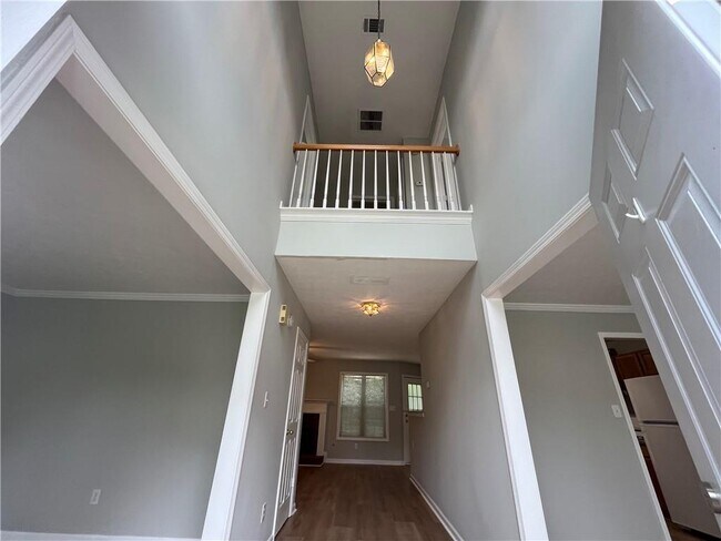 Building Photo - 3219 Roundfield Cir