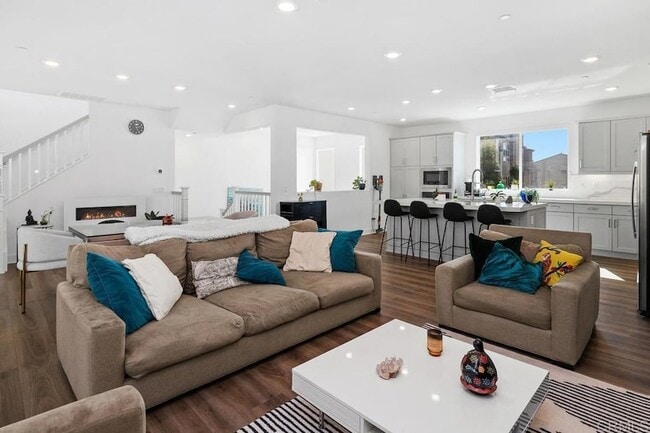 Building Photo - 8177 Rose Quartz Cir