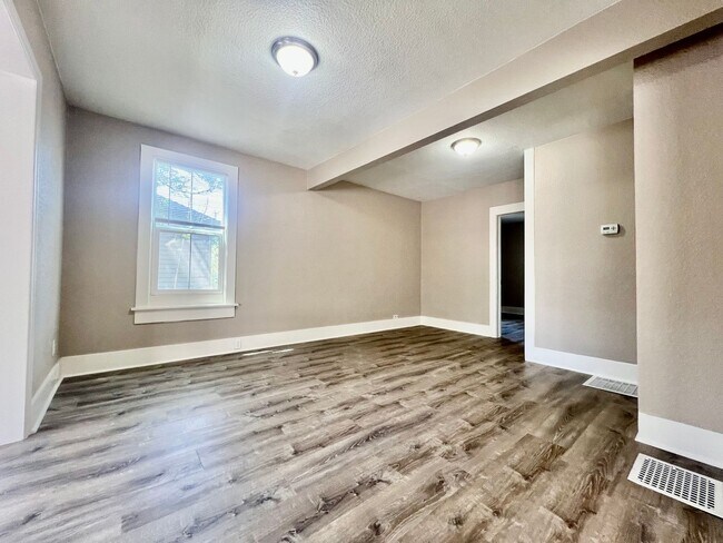 Building Photo - Beautifully updated 4-bedroom, 2 1/2-bath home available now!