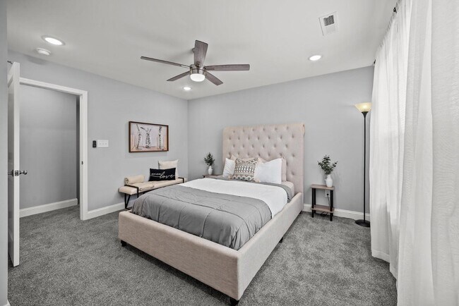 Building Photo - 508 Watauga Ave