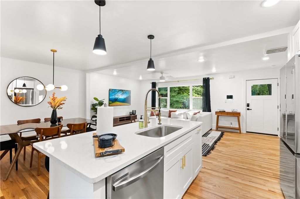 Building Photo - 500 Collier Ridge Dr NW