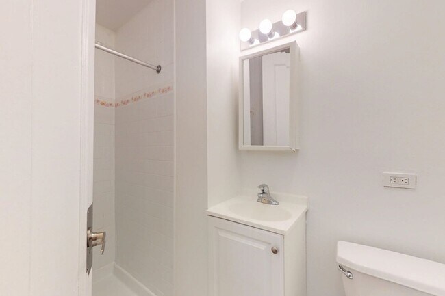 Floorplan - 5468-70 S. Hyde Park Boulevard