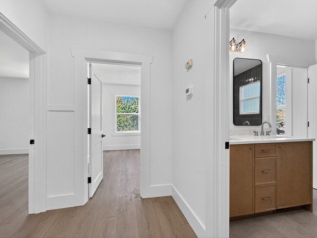 Building Photo - 13337 30th Ave NE