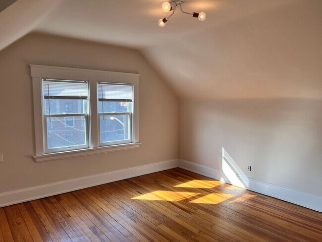 Building Photo - 3406 Erie Ave