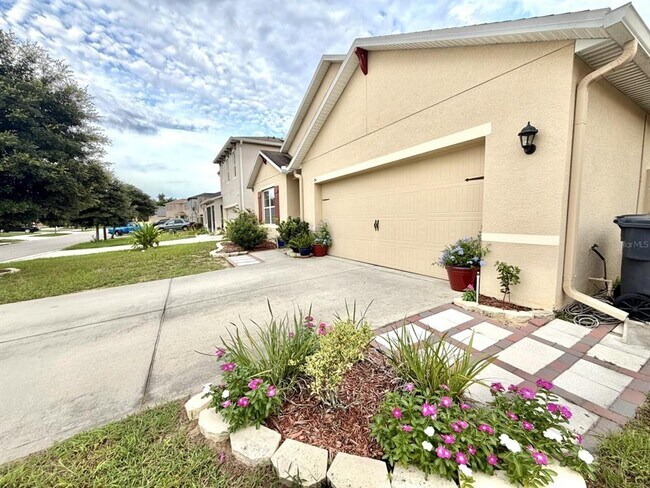 Building Photo - 394 Briar Patch Lp