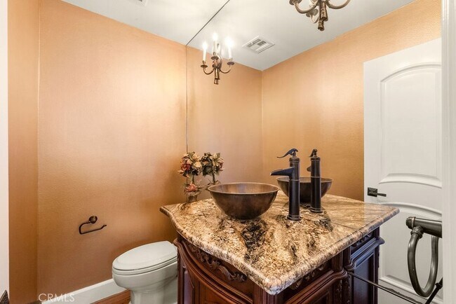 Building Photo - 2646 Basswood St