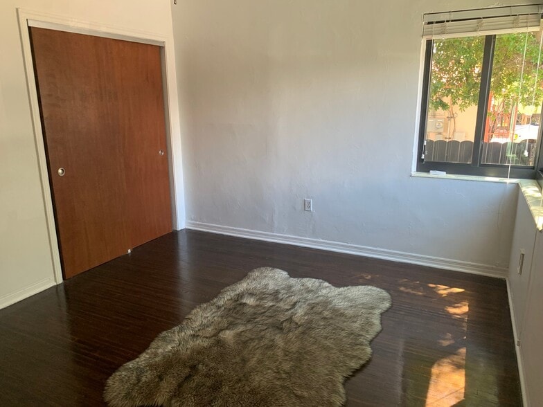 Building Photo - 1975 SW 17th Ct