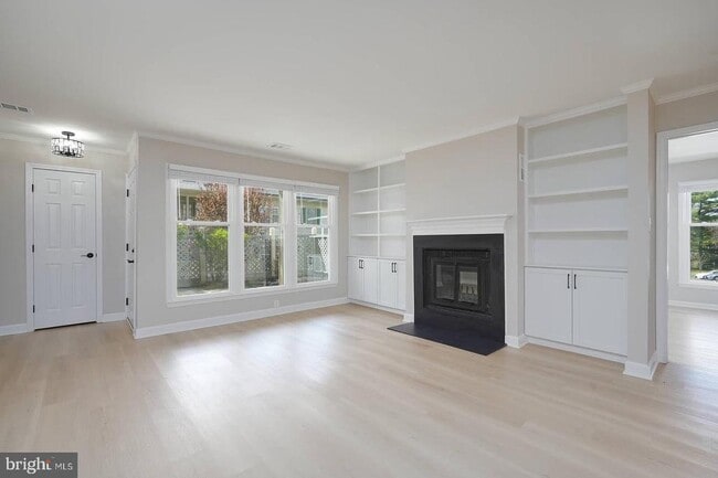 Building Photo - 20527 Shadyside Way