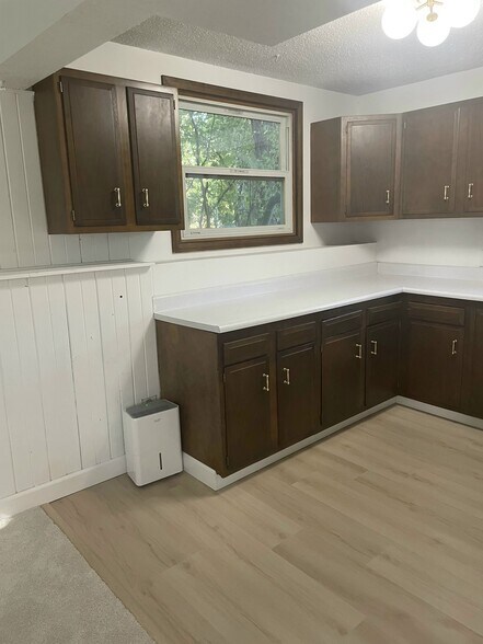 Building Photo - 4008 White Bear Ave N