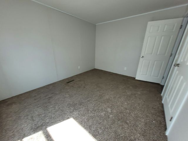 Building Photo - 11402 4th St NE