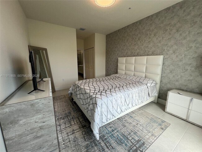 Building Photo - 8001 NW 41st St