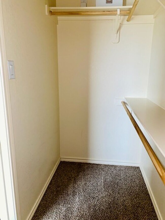 Building Photo - 5905 Cactus Flower Ln