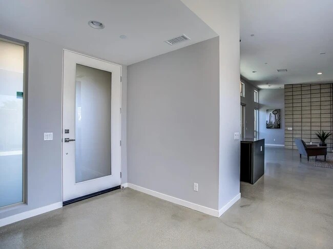Building Photo - 1153 Solace Ct