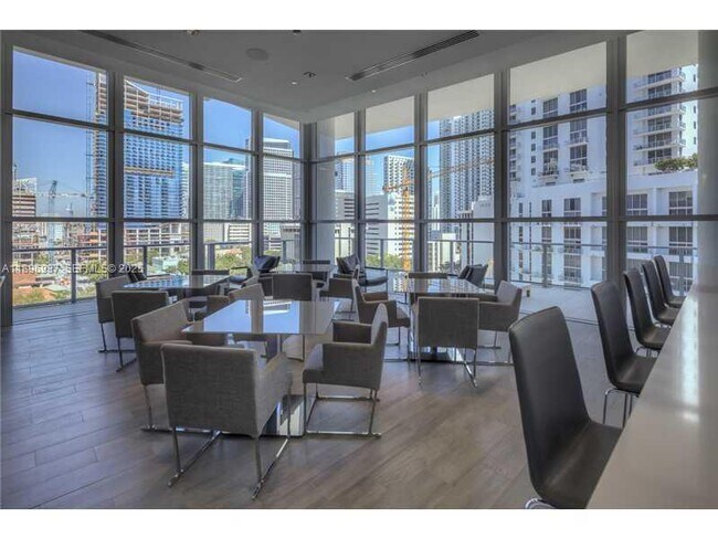 Building Photo - 1100 S Miami Ave