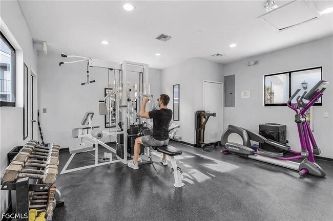 Building Photo - 13621 Eagle Ridge Dr