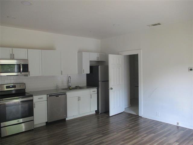 Building Photo - 410 S Vaden St