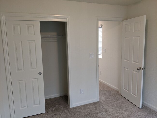 Building Photo - 6433 E Malbec Dr