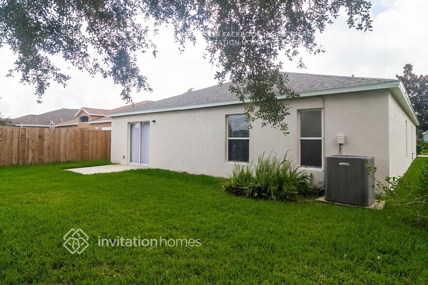 Building Photo - 2657 Deercroft Dr