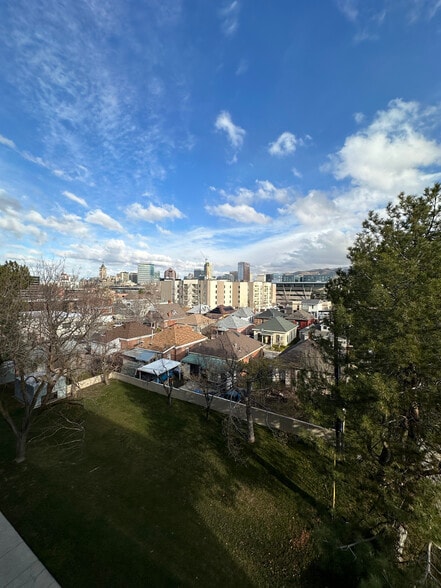 Building Photo - 339 E 600 S