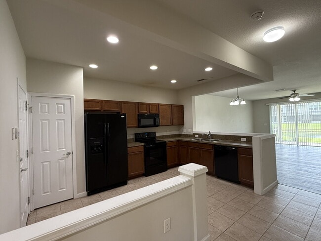Building Photo - "Stunning Water View Townhouse for Rent in...