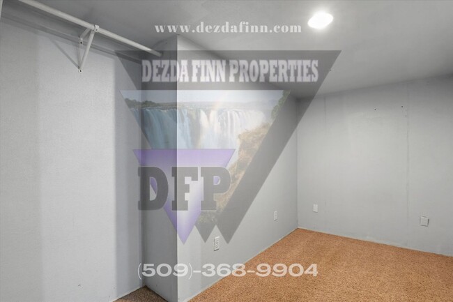 Building Photo - 3+ bedroom, 1 bath in Mead District