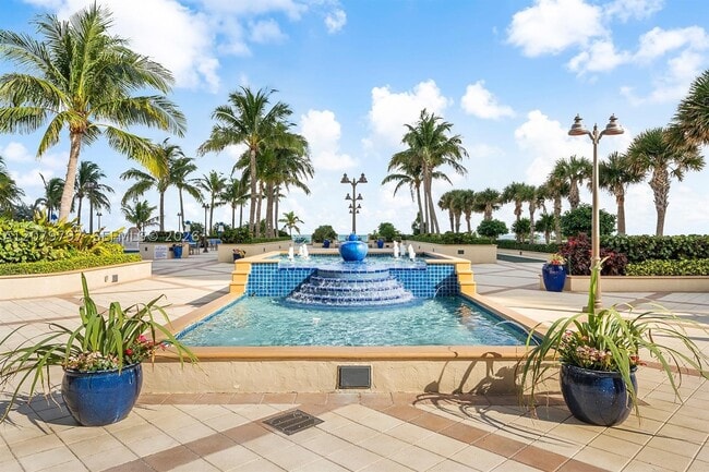 Building Photo - 2100 S Ocean Dr