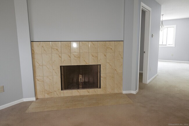 Building Photo - 27 Crows Nest Ln