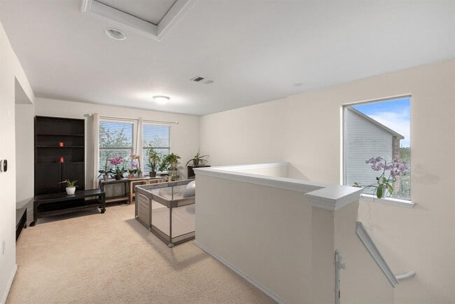 Building Photo - 10904 Roderick Lawson Ln