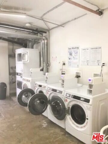 Building Photo - 814 S Hobart Blvd