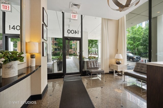 Building Photo - 1400 N State Pkwy